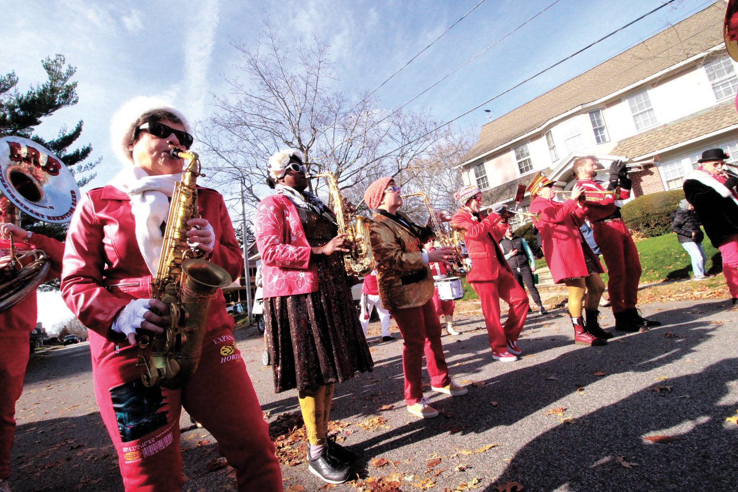 SETTING THE MOOD: The Extraordinary Rendition Band provided musical entertainment at Sunday’s sculpture and marker unveiling. (Herald photo)